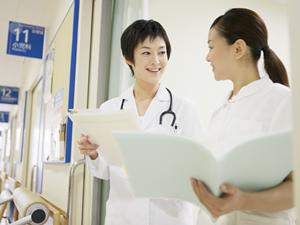 インプラント専門医がいる歯科医院